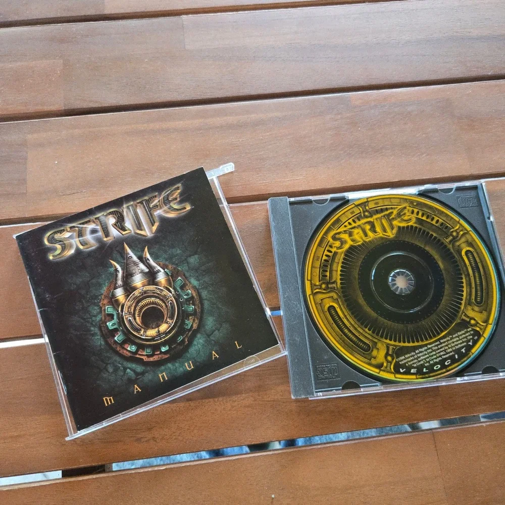 VTG Strife Quest For The Sigil PC CD ROM Game Velocity 1996 Doom Engine Manual